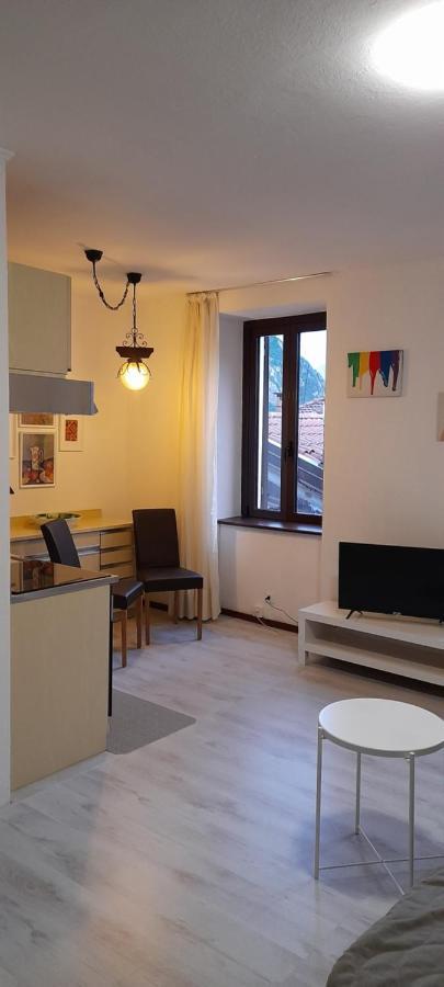 Anna'S Home ☆ Campione dʼItalia 외부 사진